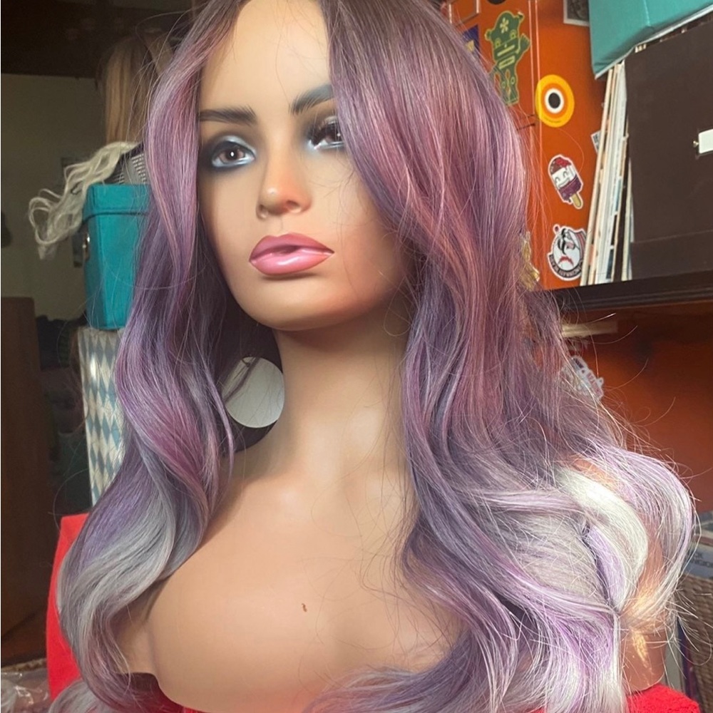 SmokeyMulti purple wig with roots